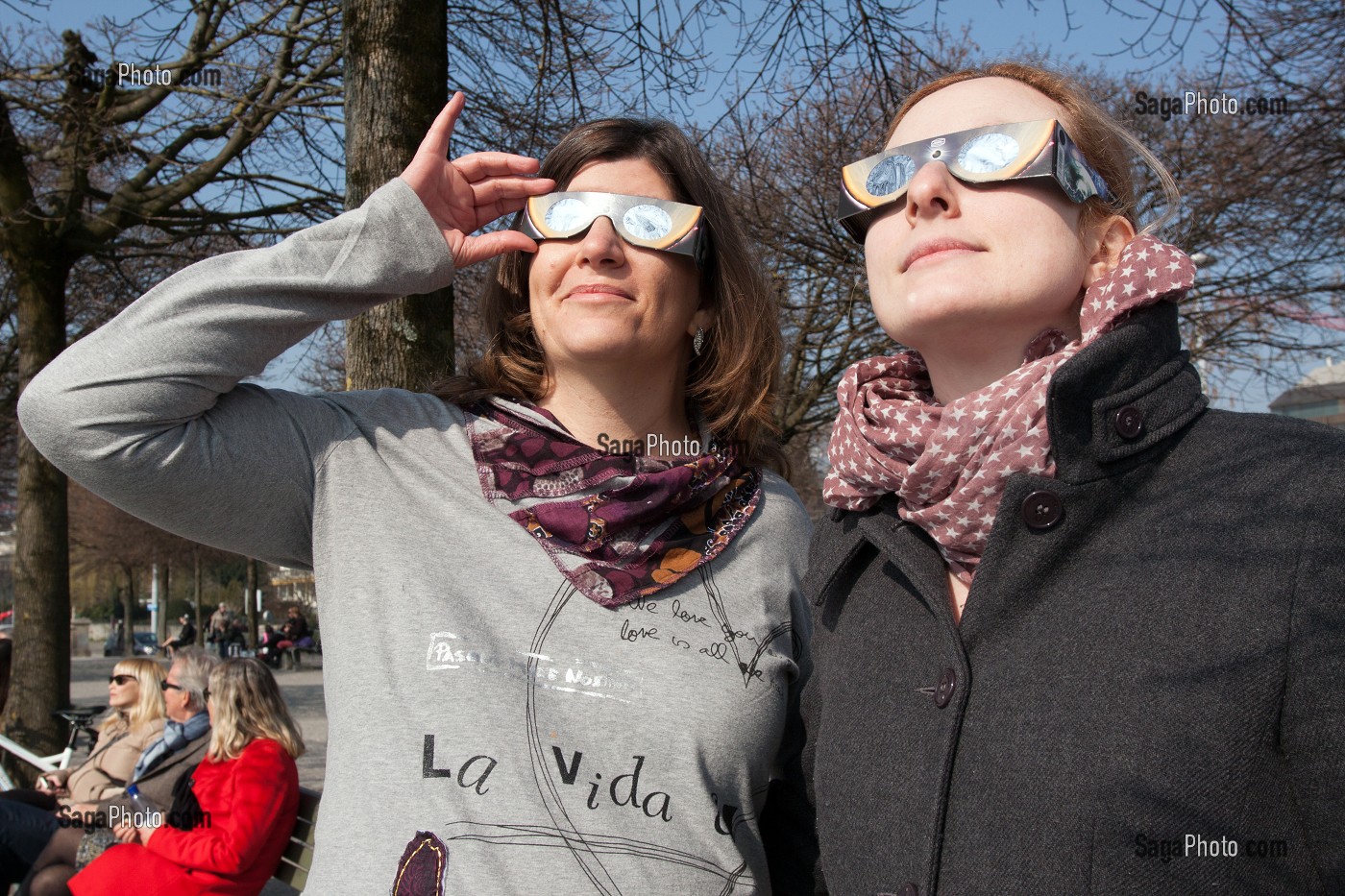 ECLIPSE SOLAIRE A ZURICH, SUISSE 