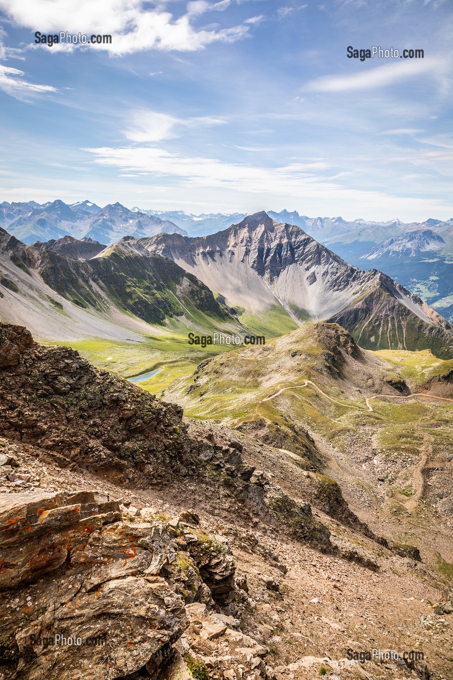 VUE GENERALE SUR LE LENZERHORN ET LES ALPES SUISSES, MONTAGNE, STATION DE LENZERHEIDE, CANTON DES GRISONS, SUISSE 