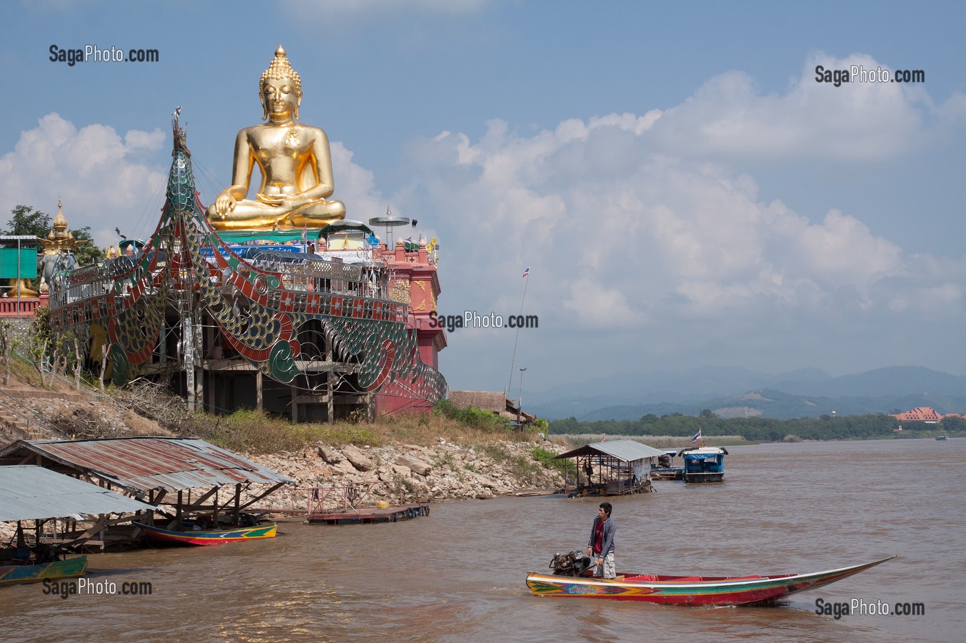 TOURISME SUR LE FLEUVE MEKONG, THAILANDE, ASIE 