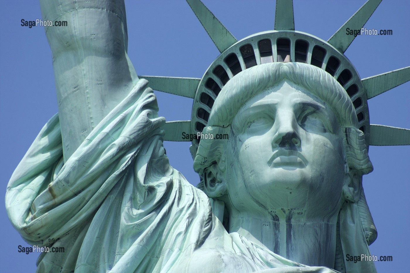 GROS PLAN SUR LE VISAGE DE LA STATUE DE LA LIBERTE, SYMBOLE DE NEW YORK, MISS LIBERTY, LIBERTY ISLAND, NEW YORK CITY, ETATS-UNIS D'AMERIQUE, USA 