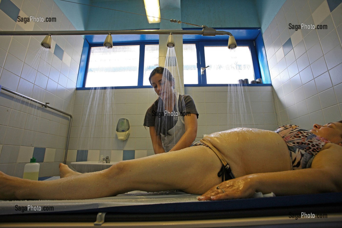 TRAITEMENT DE L'OBESITE AU CENTRE DE CURE THERMALE DE BRIDES-LES-BAINS, SAVOIE, FRANCE 