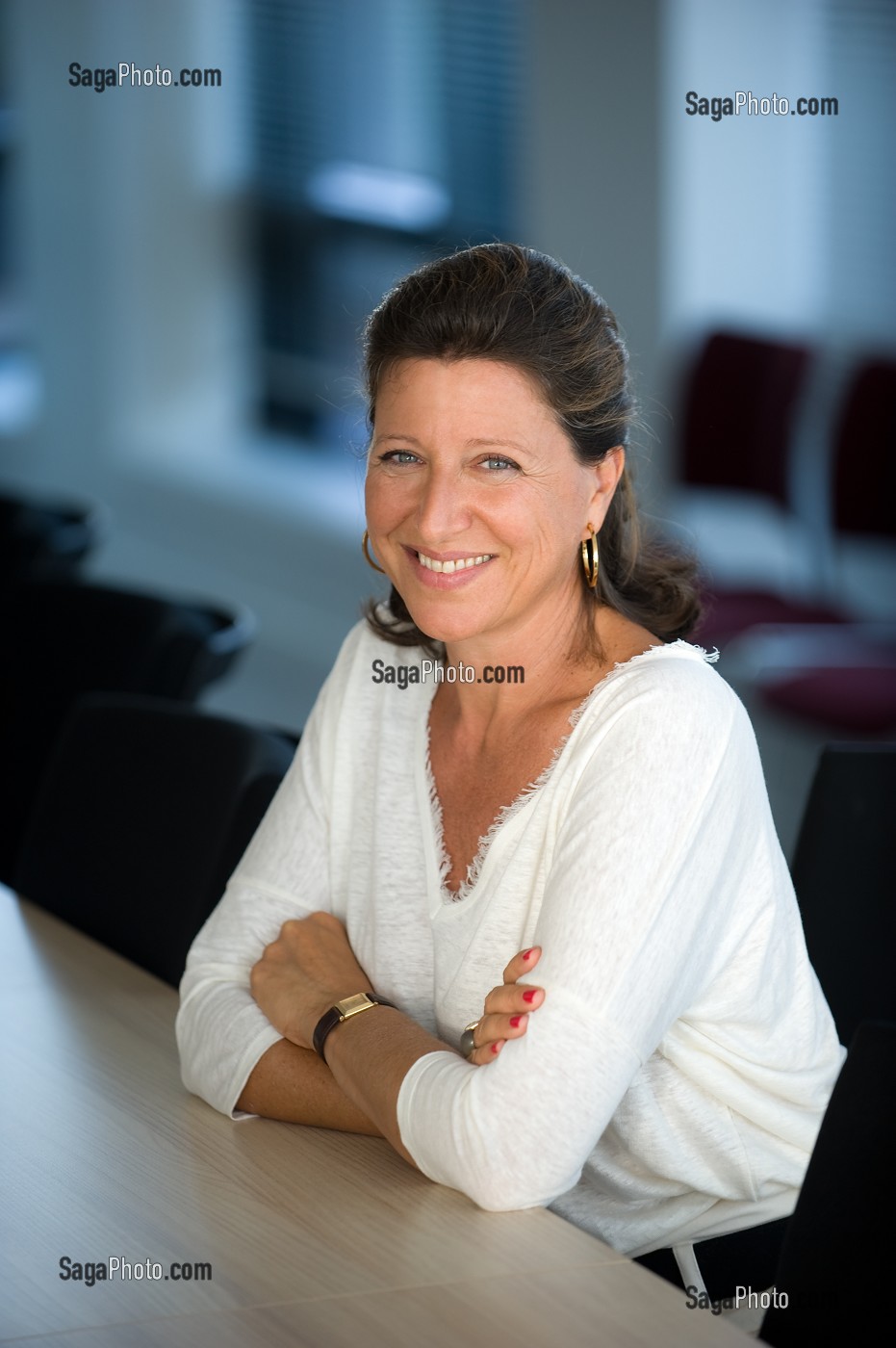 AGNES BUZYN, FEMME POLITIQUE, HEMATOLOGUE, PROFESSEURE DES UNIVERSITES, PRATICIENNE HOSPITALIERE 