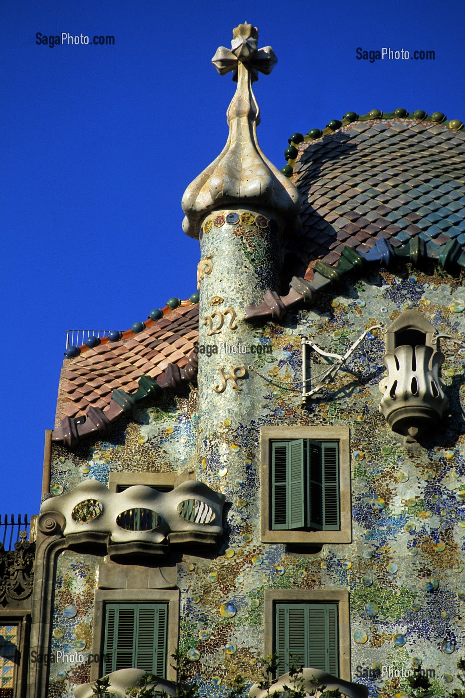 DETAIL DE LA CASA BATLLO, ARCHITECTURE, MONUMENT, ANTONI GAUDI, BARCELONE, BARCELONA, CATALOGNE, ESPAGNE 