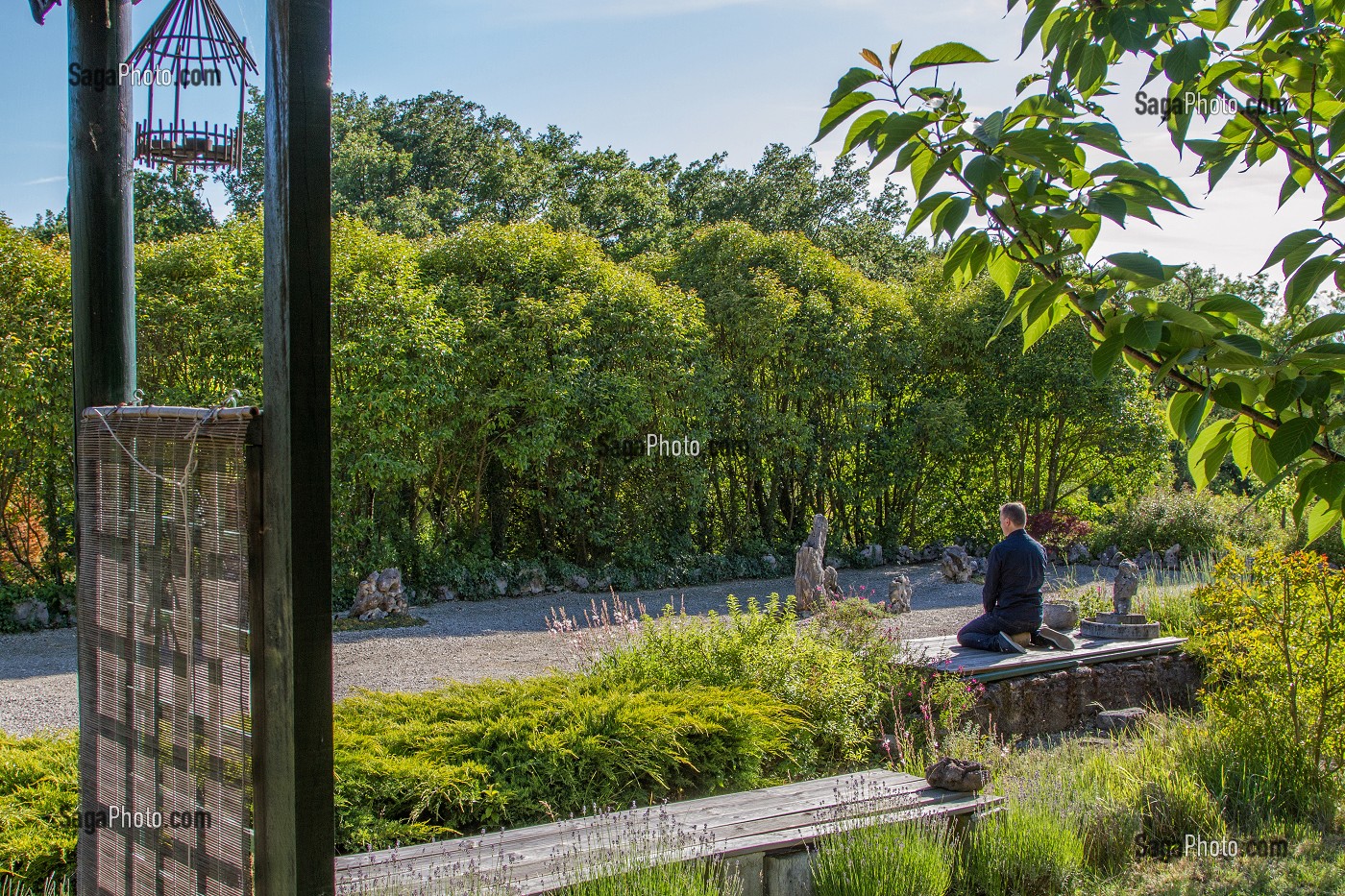 JARDIN ZEN DE MONTVENDRE, (26) DROME, FRANCE 