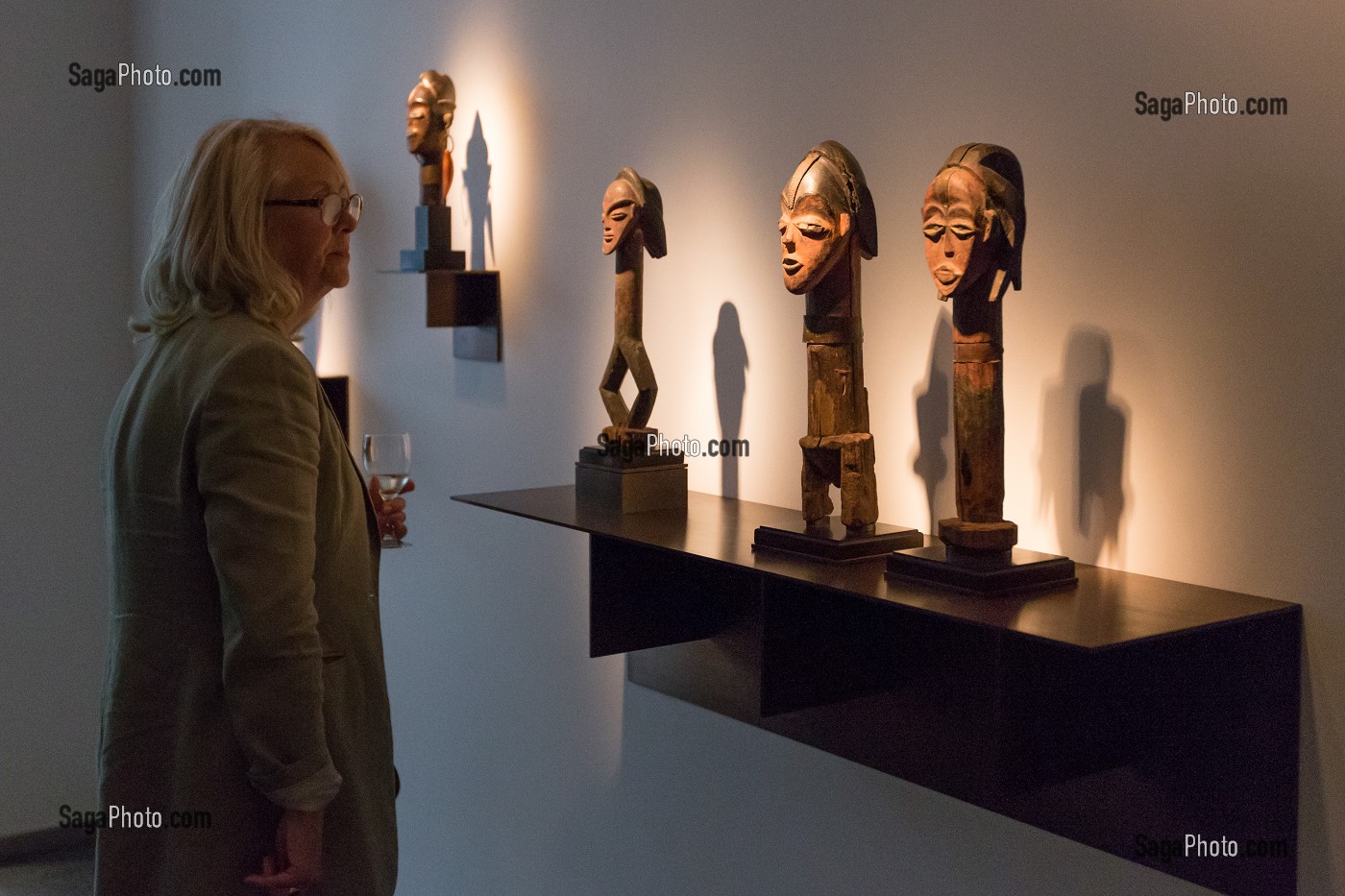 EXPOSITION TSOGHO, LES ICONES DE BWITI, GALERIE DULON, PARIS (75), ILE DE FRANCE, FRANCE 