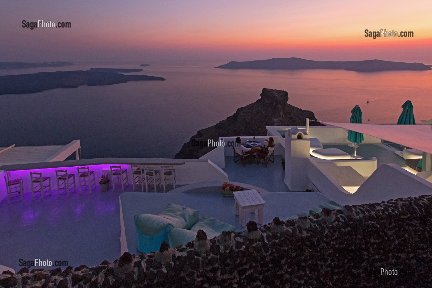 THIRA FIRA, SANTORIN, ILE GRECQUE, RANDONNEE TYPIQUE, ROMANTIQUE ET PRIVÉE, GRECE 
