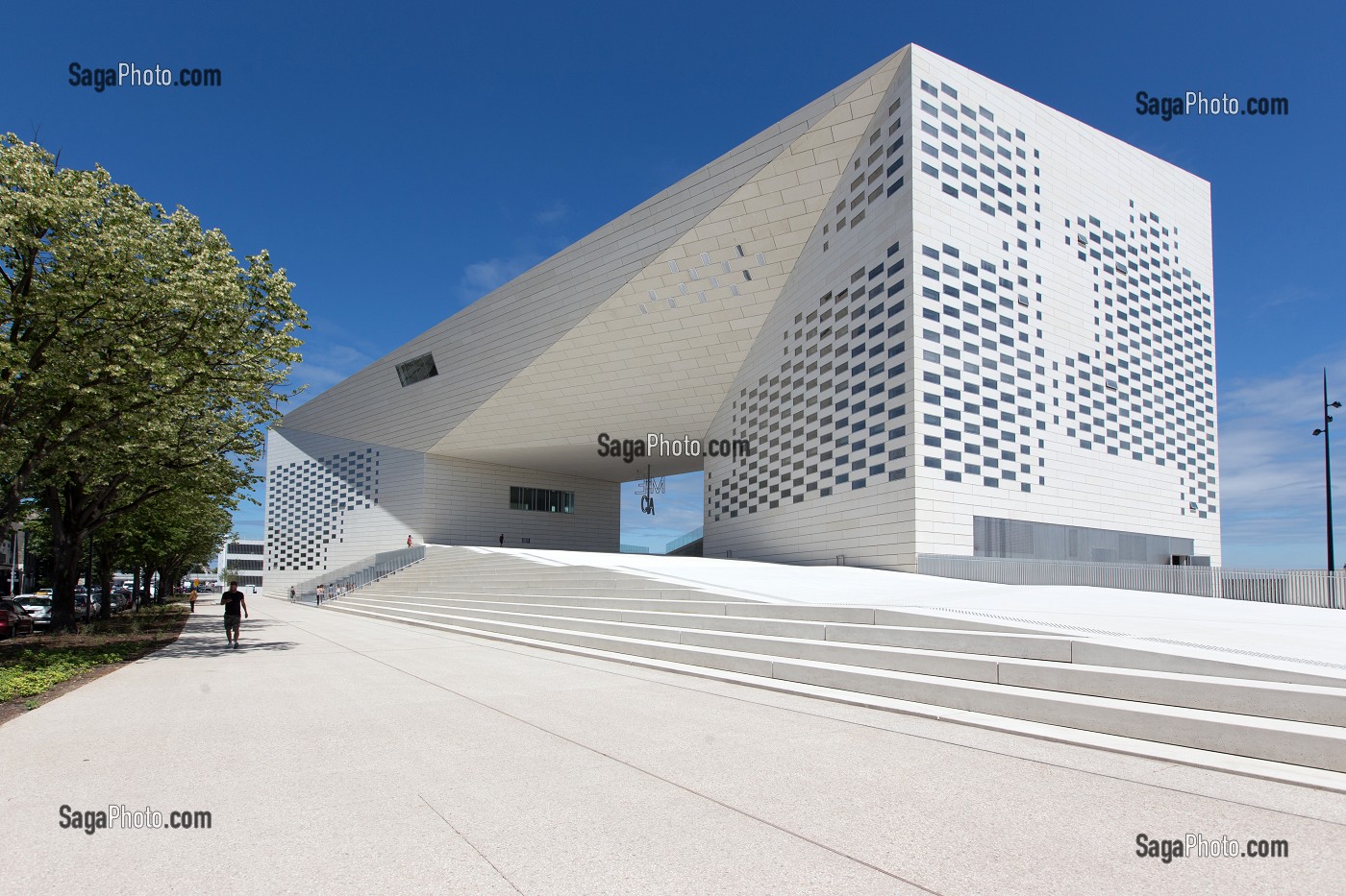 LA MECA, MAISON DE L'ECONOMIE CREATIVE ET CULTURELLE, ARCHITECTE DANOIS BJARKE INGELS, BATIMENT ATYPIQUE IMPLANTÉ QUAI DE PALUDATE, BORDEAUX, (33) GIRONDE, NOUVELLE AQUITAINE, FRANCE 