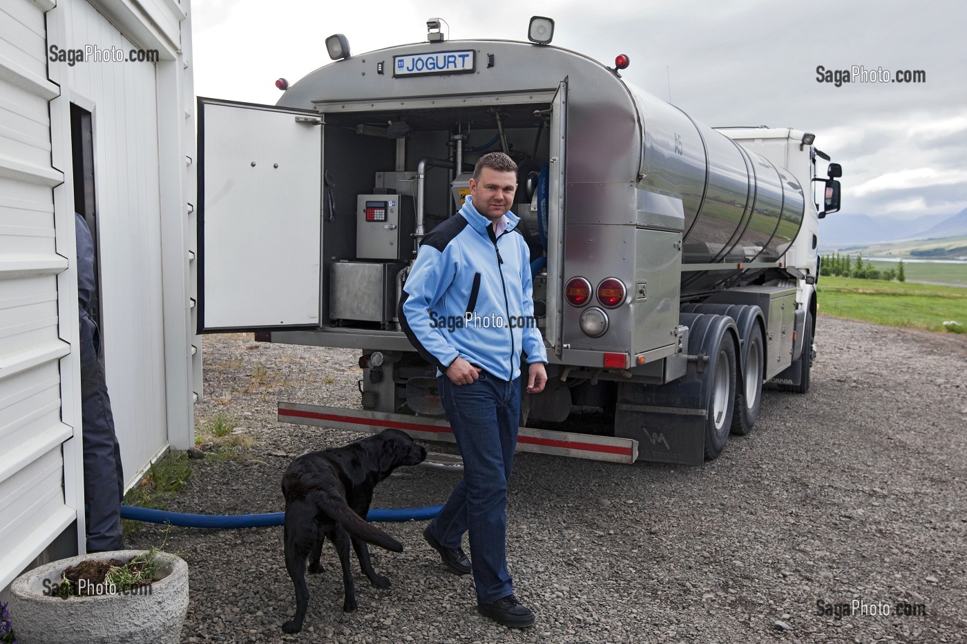BALDUR HELGI BENJAMINSSON, DIRECTEUR DE 'THE ASSOCIATION OF DAIRY AND BEEF CATTLE FARMERS' QUI REGROUPE LES PRODUCTEURS DE LAIT, FERME DES ENVIRONS D'AKUREYRI, NORD DE L’ISLANDE, EUROPE 