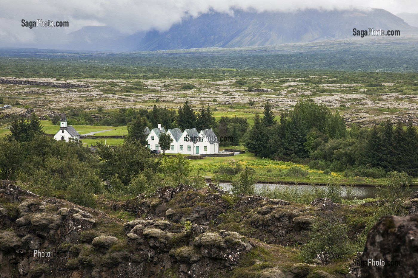 RESIDENCE D'ETE DU PREMIER MINISTRE ISLANDAIS, PARC NATIONAL DE THINGVELLIR, SITUE PRES D'HVERAGERDI, HAUT-LIEU DE L'HISTOIRE ISLANDAISE AVEC UN DES PLUS VIEUX PARLEMENTS (ALTHING) AU MONDE FONDE EN 930, ISLANDE, EUROPE 