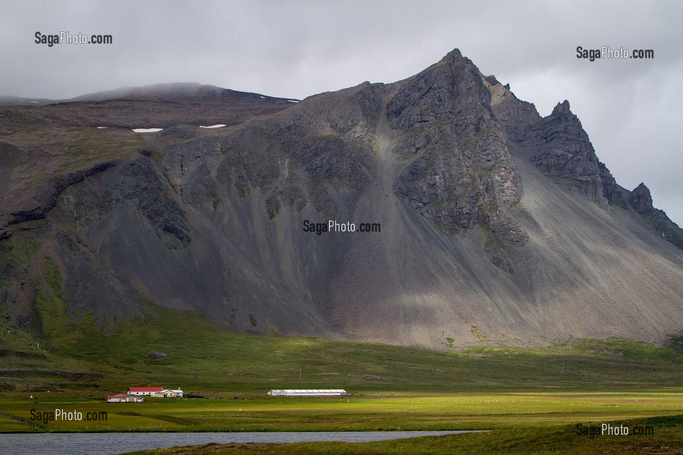 PAYSAGE VOLCANIQUE DE LA PENINSULE DE SNAEFELLSNES, ISLANDE, EUROPE