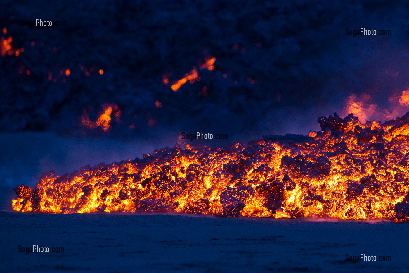 ERUPTION DU VOLCAN HOLUHRAUN, ISLANDE 