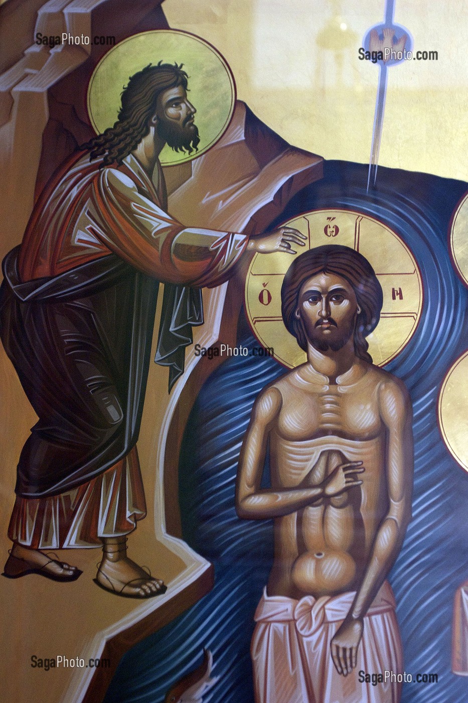 ICONE REPRESENTANT LE BAPTEME DU CHRIST PAR SAINT-JEAN BAPTISTE DANS L'EGLISE ORTHODOXE GRECQUE CONSTRUITE SUR LE SITE DE BETHANIE, BAPTISM SITE, EL-MAGHTAS, WADI KHARRAR, REGION DE LA MER MORTE, JORDANIE 
