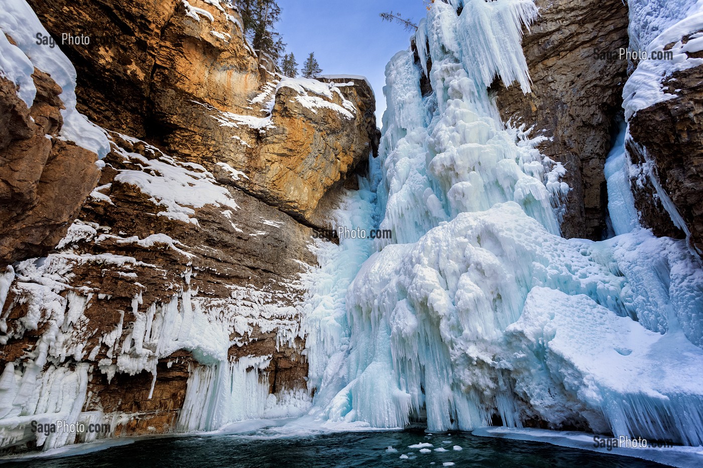 LE CANADA OUEST EN HIVER, AMERIQUE DU NORD 