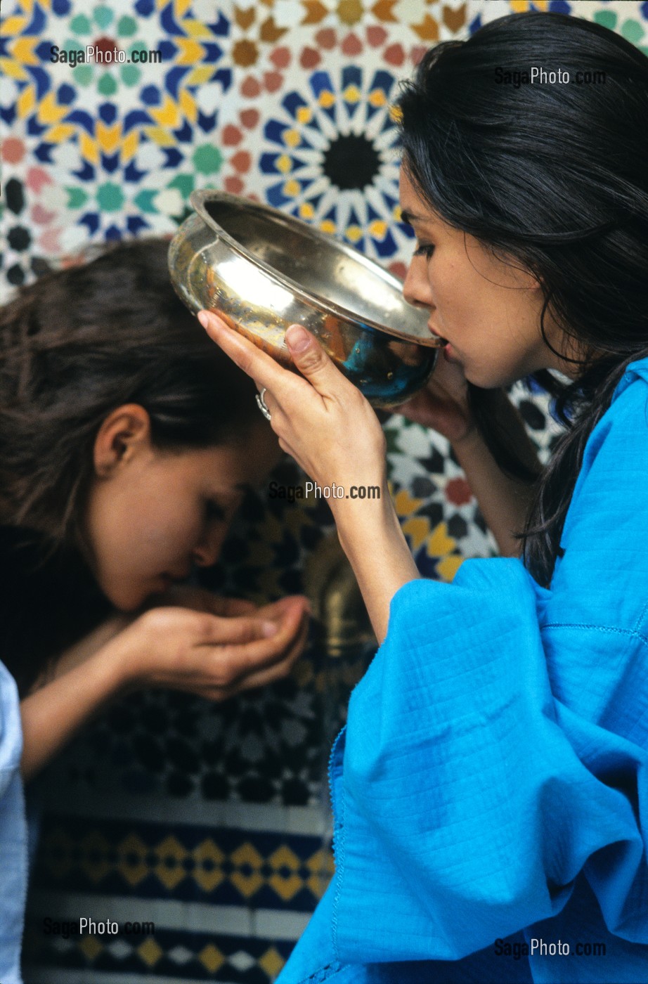 BEAUTE ET SOINS DU CORPS, TRADITIONS DU MAROC 