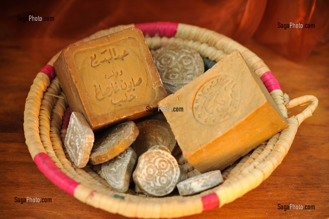 BEAUTE ET SOINS DU CORPS, TRADITIONS DU MAROC 