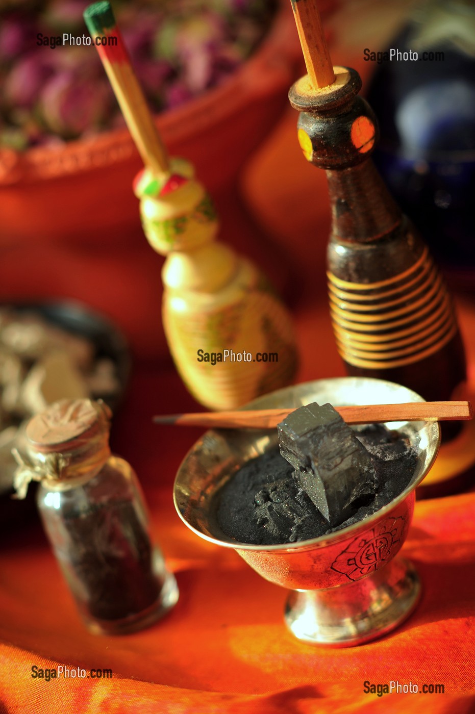 BEAUTE ET SOINS DU CORPS, TRADITIONS DU MAROC 