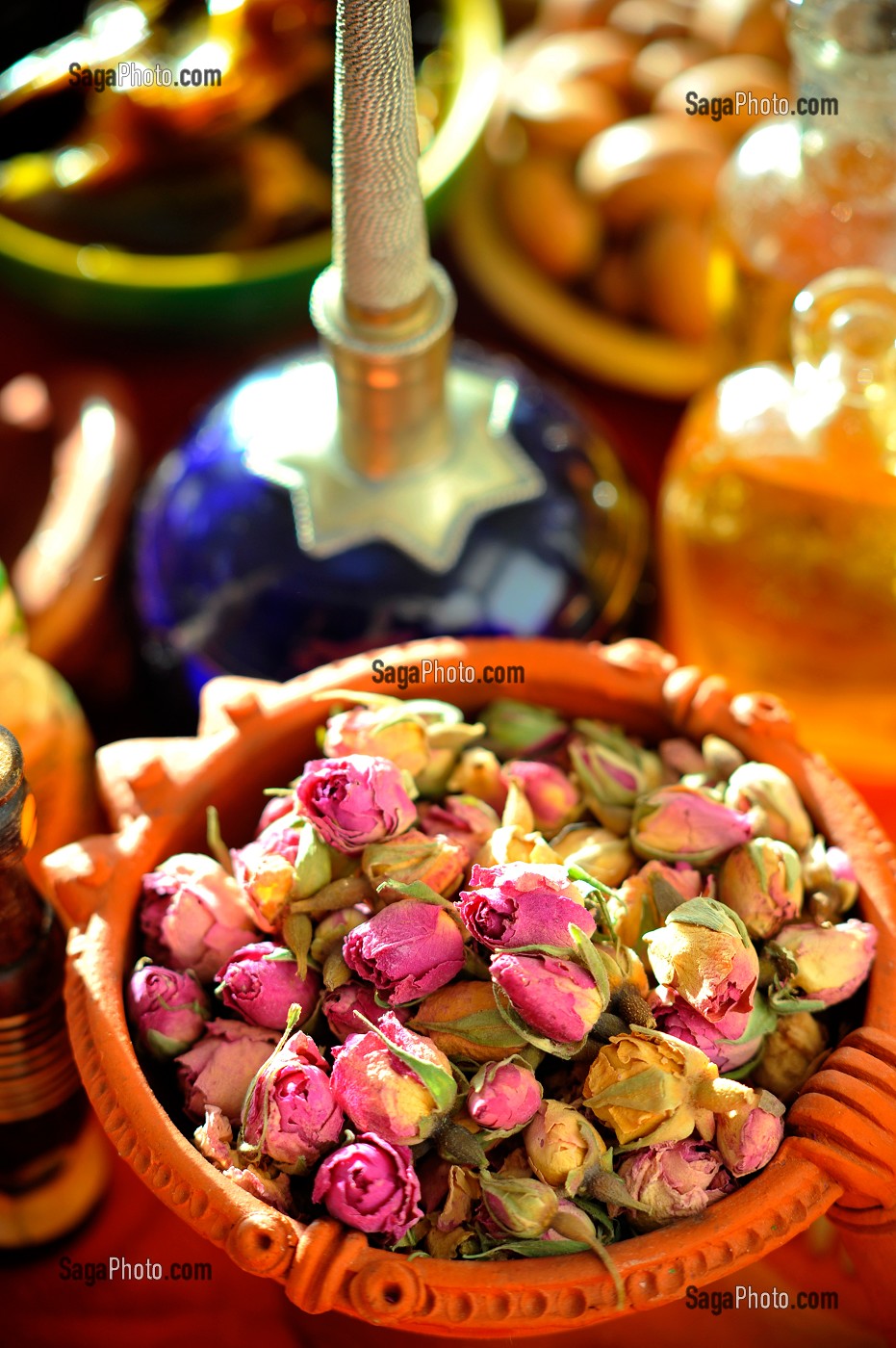 BEAUTE ET SOINS DU CORPS, TRADITIONS DU MAROC 