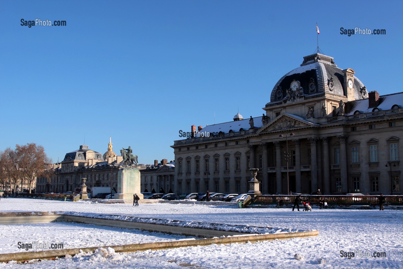 ECOLE MILITAIRE SOUS LA NEIGE, CHEF-D'OEUVRE DE L'ARCHITECTURE CLASSIQUE FONDEE SOUS LOUIS XV AU XVIIIEME SIECLE, VIIEME ARRONDISSEMENT, PARIS, ILE-DE-FRANCE, FRANCE 