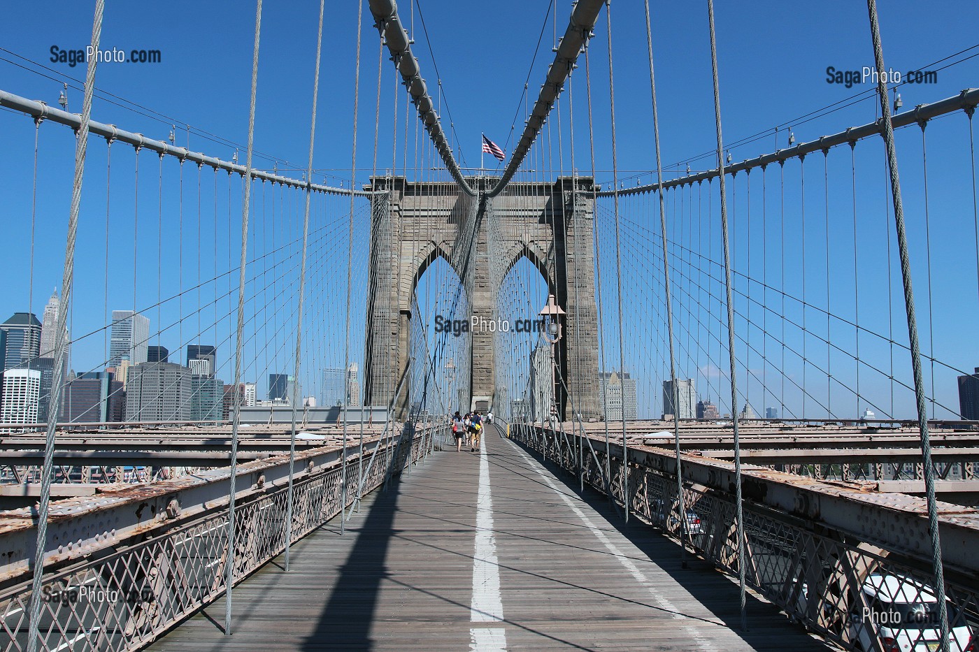 PASSERELLE POUR PIETONS DU PONT DE BROOKLYN (BROOKLYN BRIDGE), NEW YORK CITY, ETAT DE NEW YORK, ETATS-UNIS 
