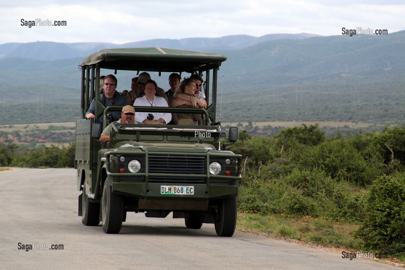 PROMENADE EN VEHICULE 4X4 TOUT TERRAIN DANS LE PARC NATIONAL ADDO ELEPHANT, PROVINCE DU CAP ORIENTAL, AFRIQUE DU SUD 