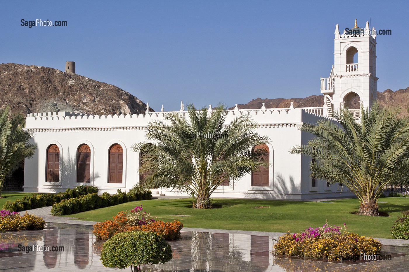 BATIMENT ADMINISTRATIF, PLACE DU PALAIS DU SULTAN QABOOS, VIEUX MASCATE, SULTANAT D'OMAN, MOYEN-ORIENT 