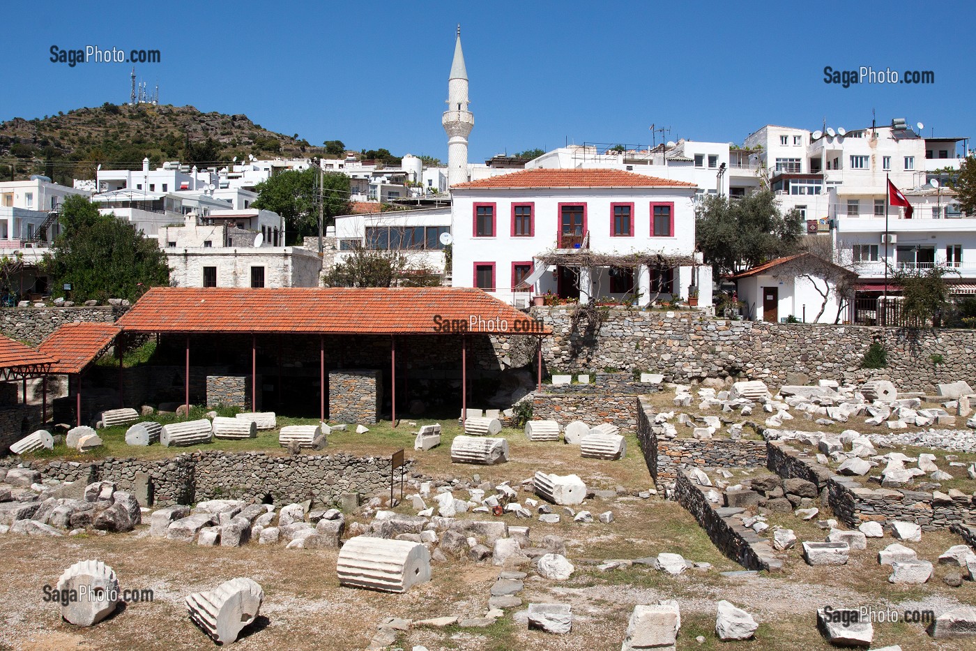 VESTIGES DU MAUSOLEE D'HALICARNASSE (IVEME SIECLE AVANT JC), UNE DES SEPTS MERVEILLES DU MONDE ANTIQUE, BODRUM, COTE EGEENNE, TURQUIE 