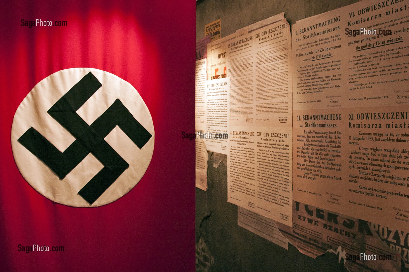 DRAPEAU NAZI ET AFFICHES DATANT DE L'INVASION ALLEMANDE EN POLOGNE LE 1ER SEPTEMBRE 1939, CRACOVIE, POLOGNE 