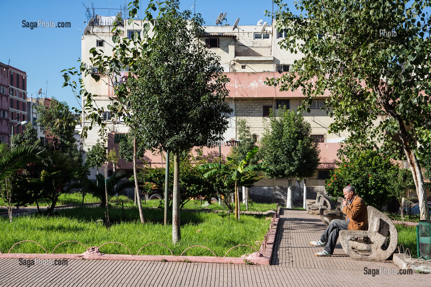 IMMEUBLES DES SEMIRAMIS ET NID D'ABEILLE, CONCEPT DE LOGEMENTS COLLECTIFS DES ANNEES 50, HAY MOHAMMADI, COMMUNE LA PLUS PAUVRE DE CASABLANCA, MAROC, AFRIQUE 