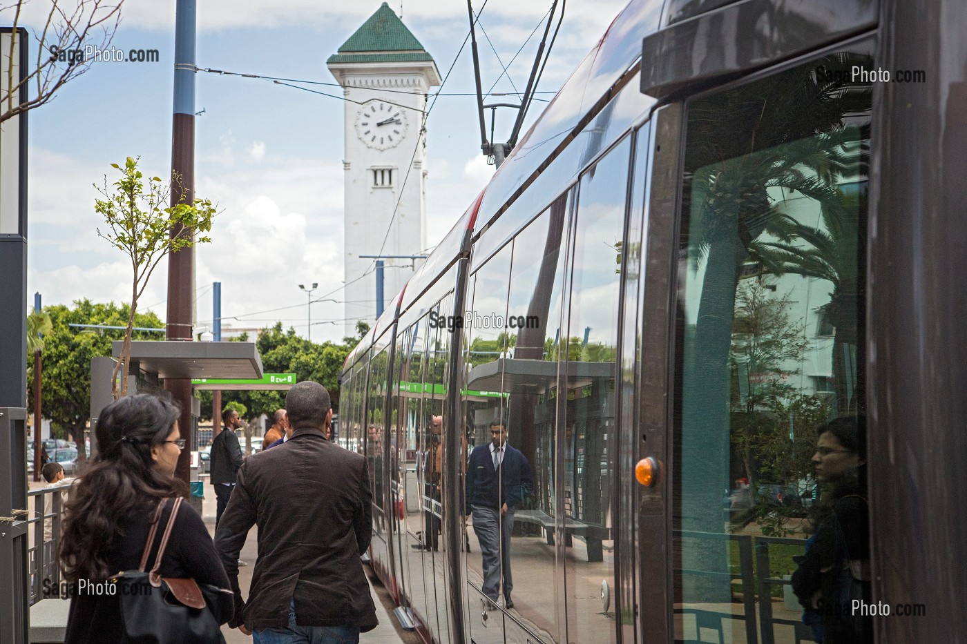 STATION DE TRAMWAY DE LA PLACE SIDI MOHAMED, ARRET GARE CASA VOYAGEURS, CASABLANCA, MAROC 