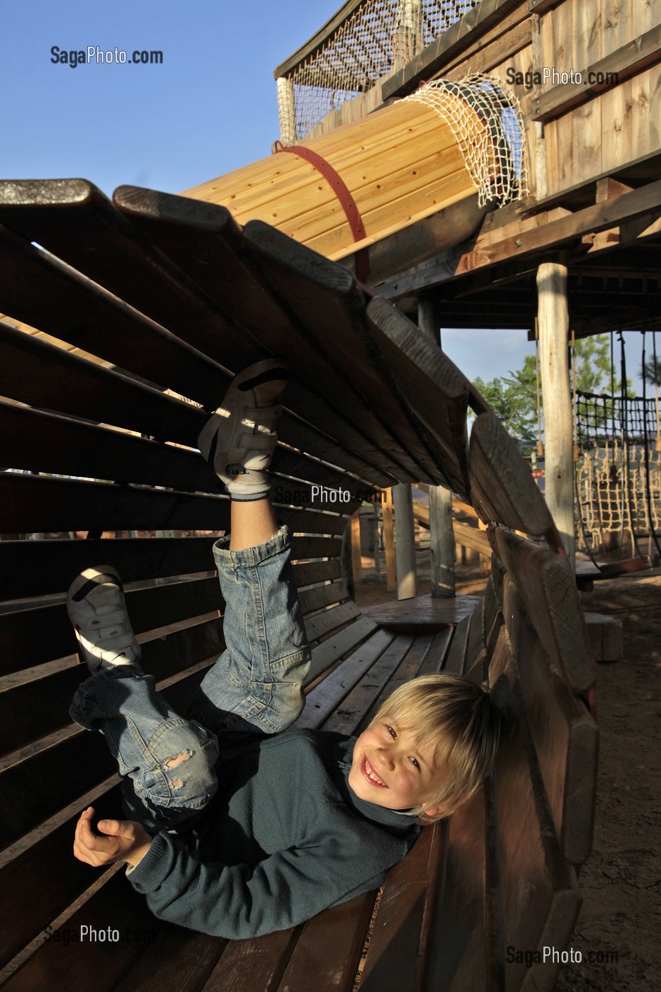 AIRE DE JEUX POUR LES ENFANTS, DOMAINE DE TERRES D’AMANAR, TAHANAOUTE, AL HAOUZ, MAROC 