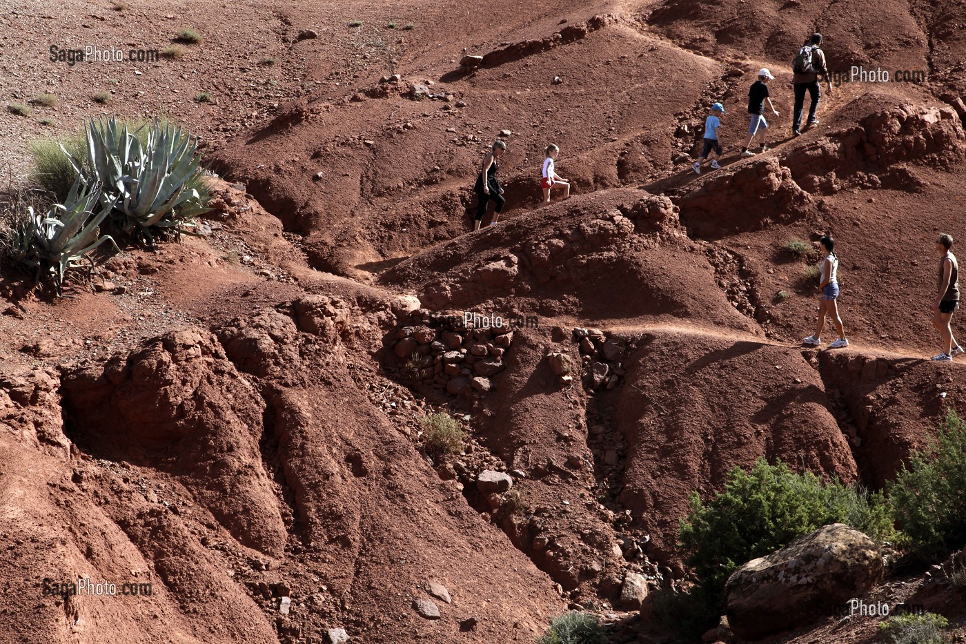 RANDONNEE PEDESTRE DANS LE DJEBEL KLELOUT, AL HAOUZ, MAROC 