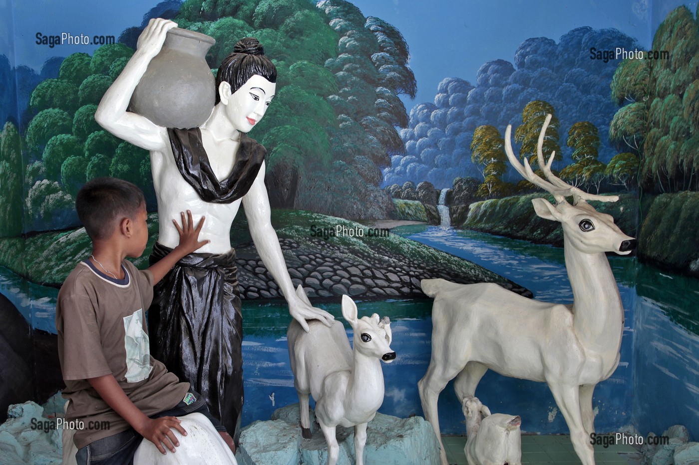 PAGODE DOREE DE KAWTHAUNG, MYANMAR, BIRMANIE 