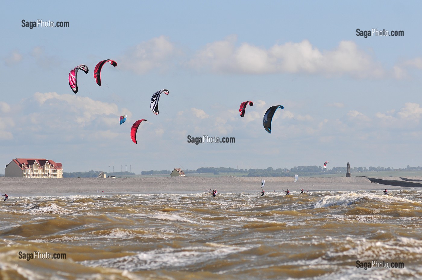 SPORTS DANS LA BAIE DE SOMME, FRANCE 