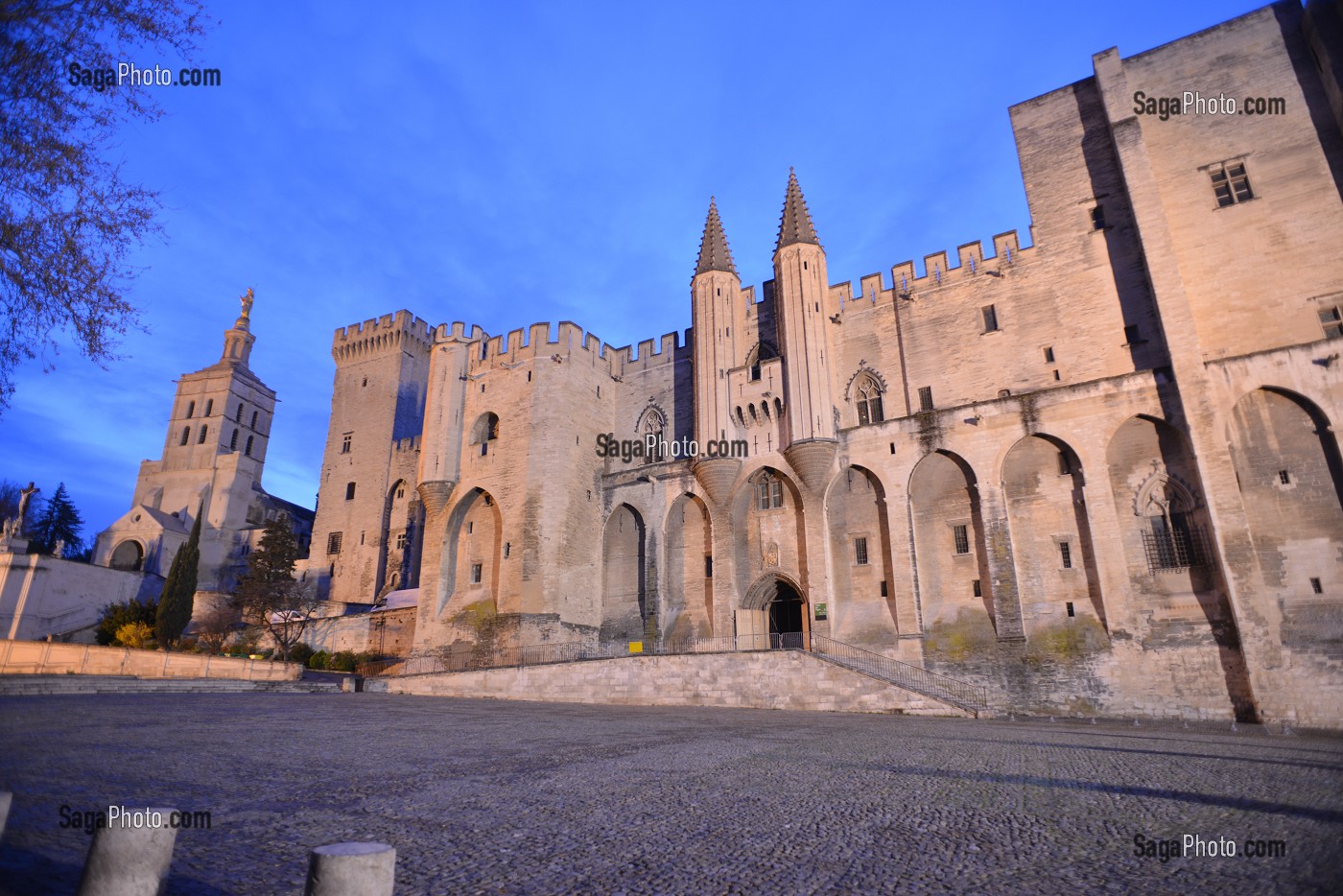 ILLUSTRATION VILLE D'AVIGNON, VAUCLUSE, FRANCE 