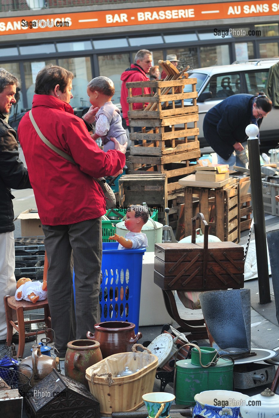 REDERIE TRADITIONNELLE OU BROCANTE, AMIENS, SOMME (80), FRANCE 