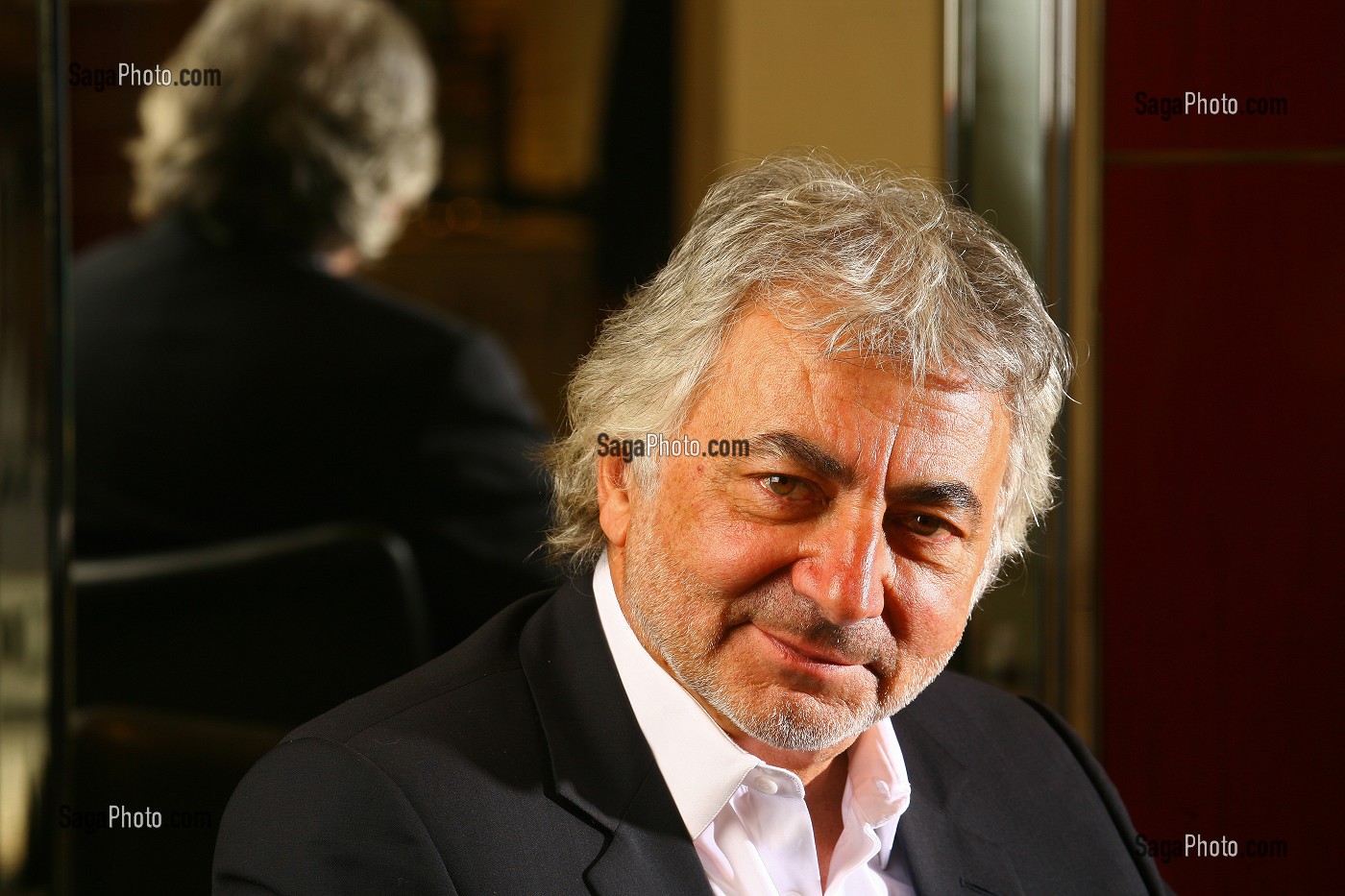 FRANCK PROVOST COIFFEUR FONDATEUR DES SALONS DE COIFFURE FRANCK PROVOST 