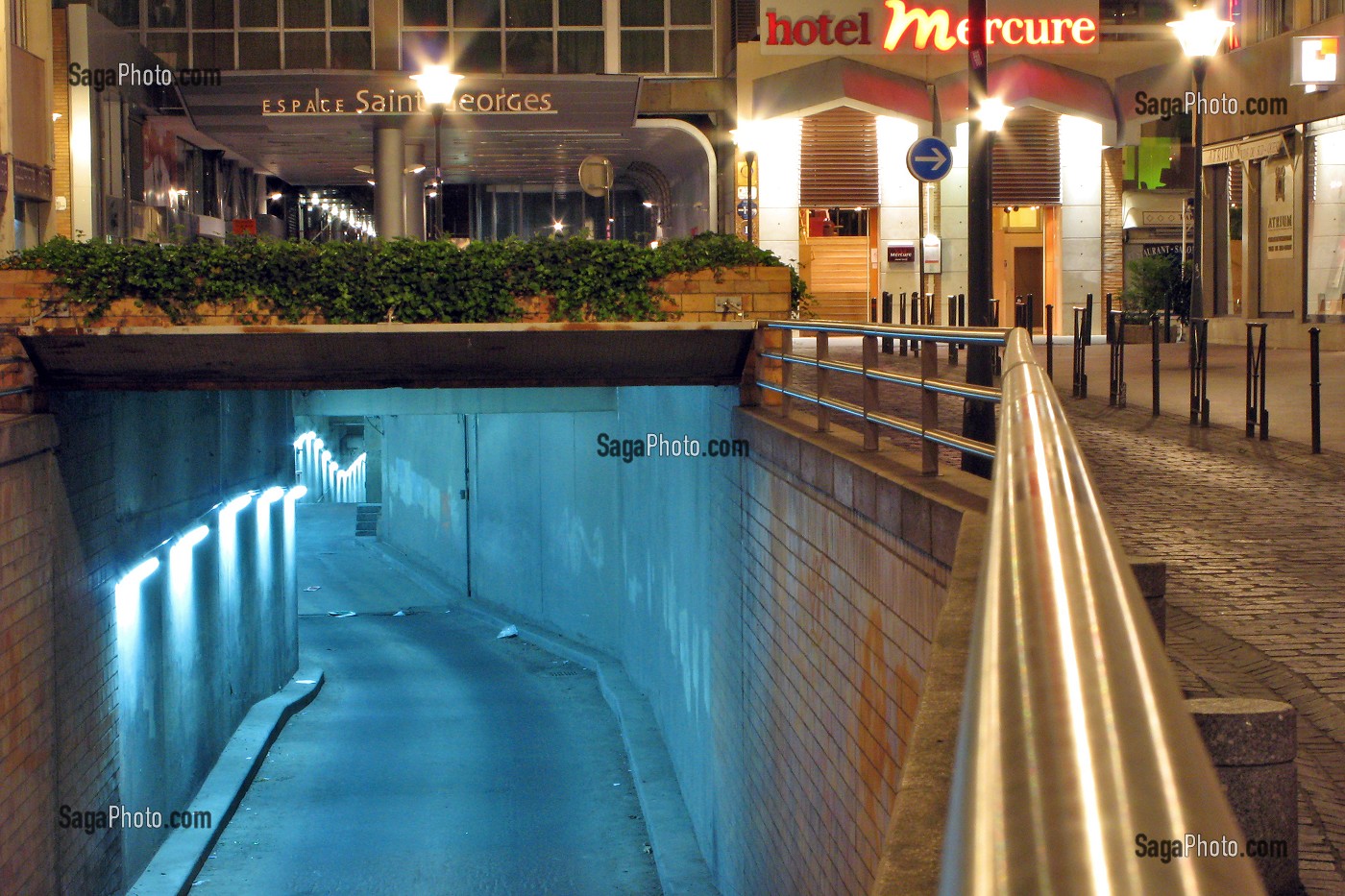 PARKING SOUTERRAIN SAINT CHARLES, VILLE DE TOULOUSE (31), FRANCE 