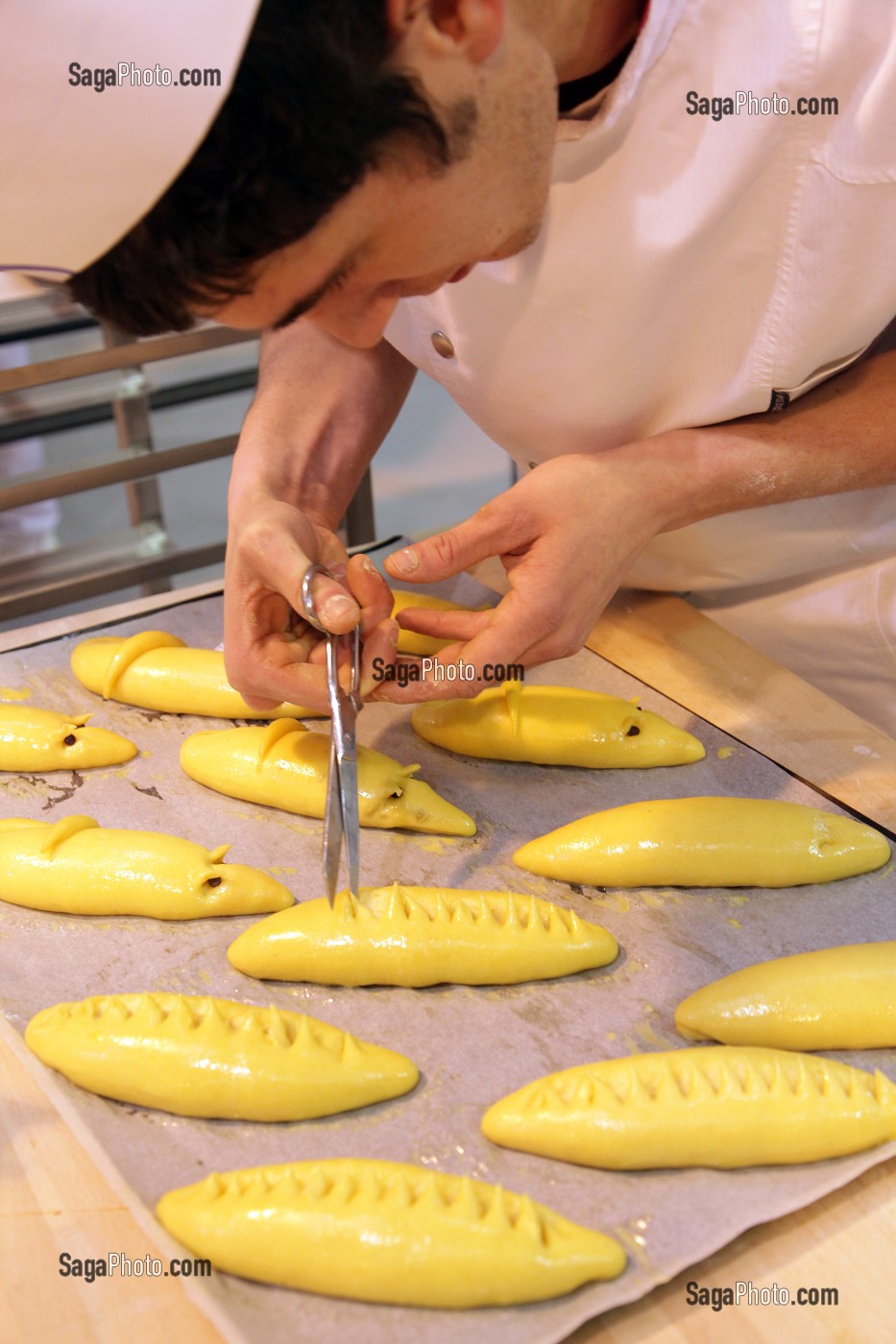 ETUDIANT EN BOULANGERIE PATISSERIE, 42 EME OLYMPIADES DES METIERS EN BRETAGNE, RENNES, FRANCE 