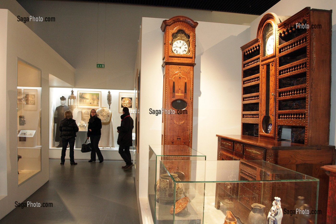 MEUBLES BRETONS, INTERIEUR DU MUSEE DE BRETAGNE, RENNES, ILLE-ET-VILAINE (35), FRANCE 