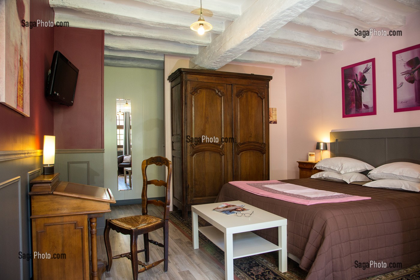 AUBERGE DE L'ABBAYE, LE BEC-HELLOUIN, LABEL PLUS BEAU VILLAGE DE FRANCE, EURE (27), FRANCE 