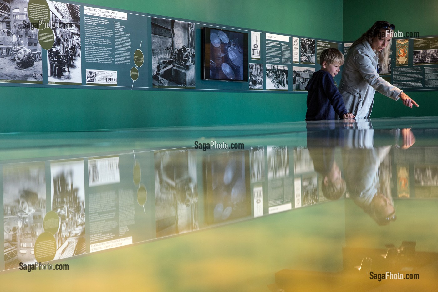 SALLE D'EXPOSITION SUR L'HISTOIRE DE L'ACIER ET DE TREFILERIE EN NORMANDIE, USINE DE LA MANUFACTURE BOHIN, CONSERVATOIRE VIVANT DE L’AIGUILLE ET DE L’EPINGLE, SAINT-SULPICE-SUR-RISLE, ORNE (61), FRANC 