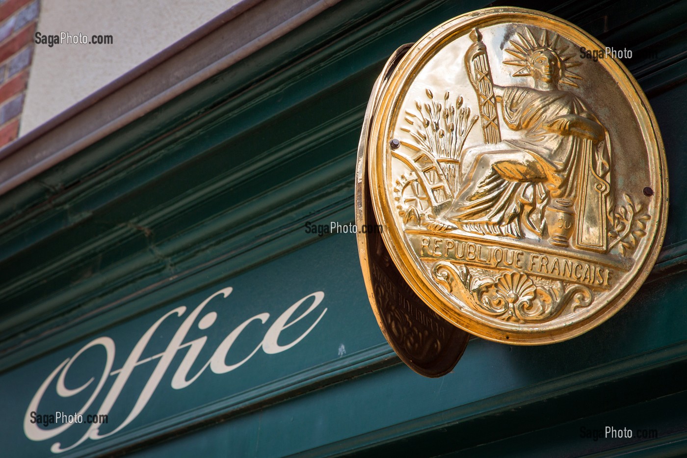 OFFICE NOTARIALE DE L'ORDRE DES NOTAIRES DE LA REPUBLIQUE FRANCAISE, LA FERTE-VIDAME, EURE-ET-LOIR (28), FRANCE 