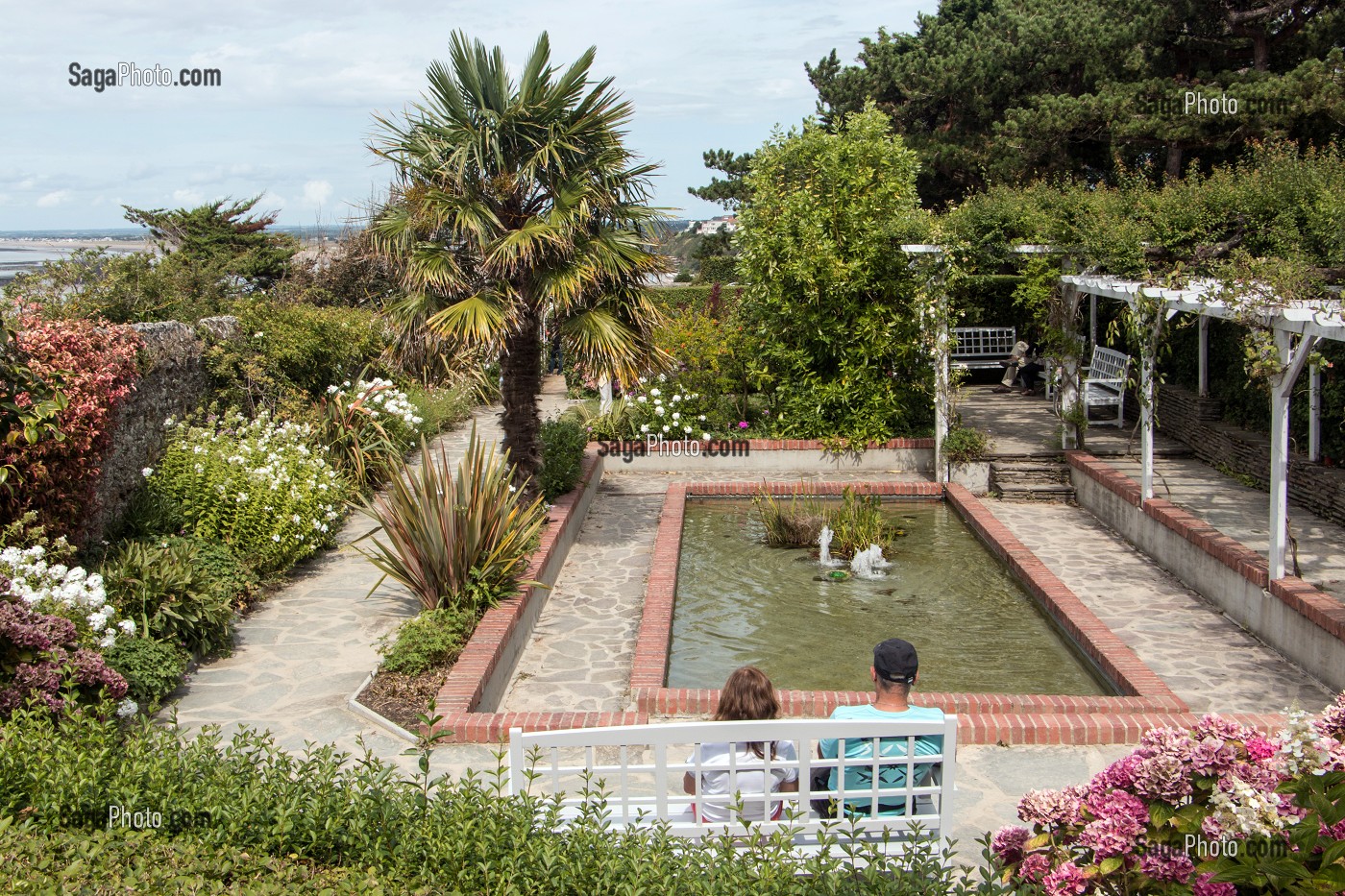 JARDIN DU MUSEE CHRISTIAN DIOR, LA VILLA 'LES RHUMBS' MAISON DES ILLUSTRES, GRANVILLE, MANCHE (50), FRANCE 