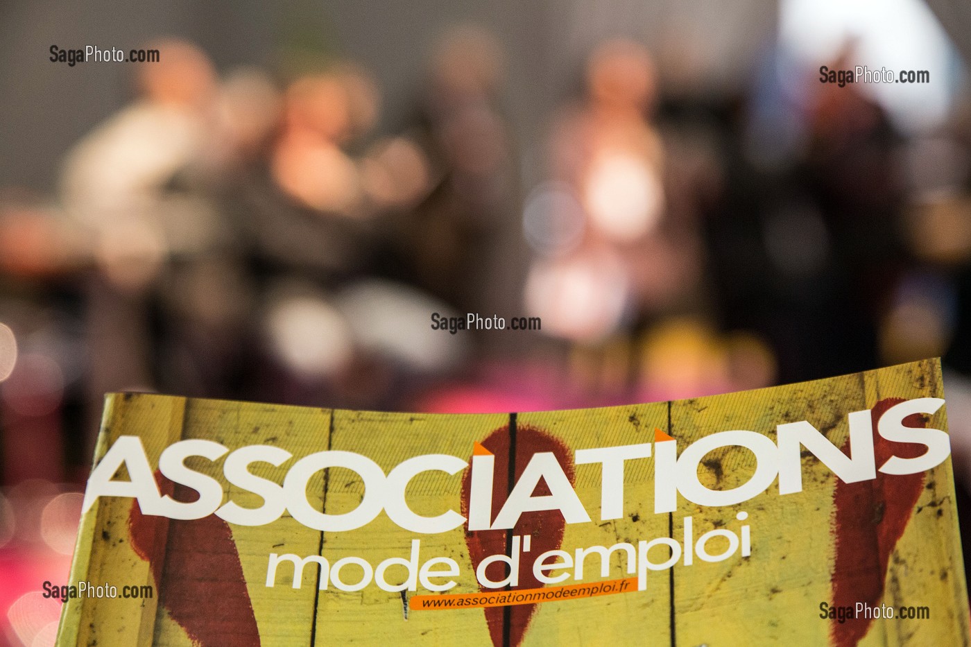 ASSOCIATION 1901, MODE D'EMPLOI, PRESENATION AU SALON DES MAIRES DE FRANCE, PORTE DE VERSAILLES, PARIS 