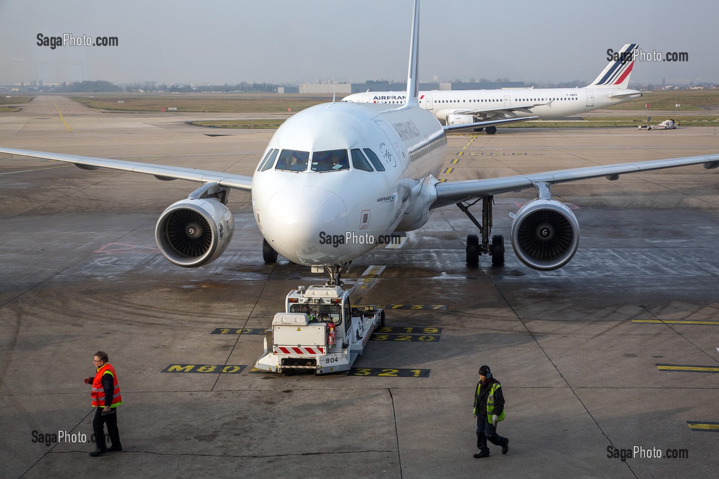 AVION DE LA COMPAGNIE AIR FRANCE SUR LE TARMAC DE L'AEROPORT D'ORLY, (94) VAL-DE-MARNE, FRANCE 