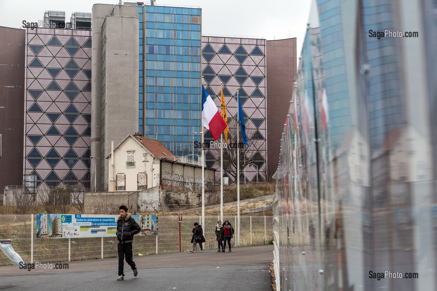 PROJET DE RENOVATION URBAINE DU CENTRE-VILLE (MODERNE ET POPULAIRE), POLE GALLIENI, CENTRE-VILLE DE BAGNOLET (93), FRANCE 