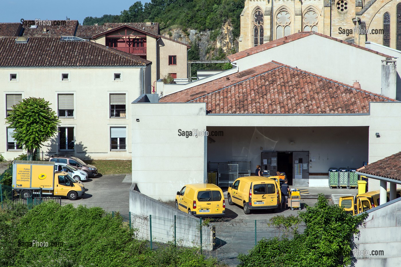 CENTRE DE TRI DU COURRIER DE LA POSTE, VILLE DE FUMEL, LOT-ET-GARONNE (47), FRANCE 