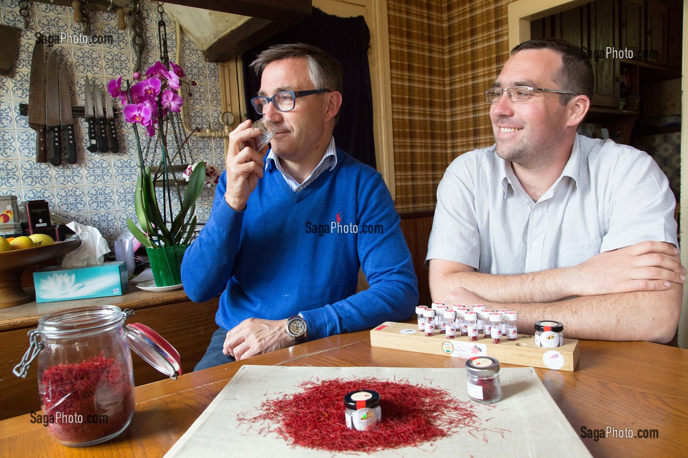 LAURENT CLEMENT, CHEF ETOILE DU COURS GABRIEL ET SAMUEL DE SMET, PRODUCTEUR DE SAFRAN, PRODUITS DE TERROIR DE TERRES D'EURE-ET-LOIR, BROUE (28), FRANCE 