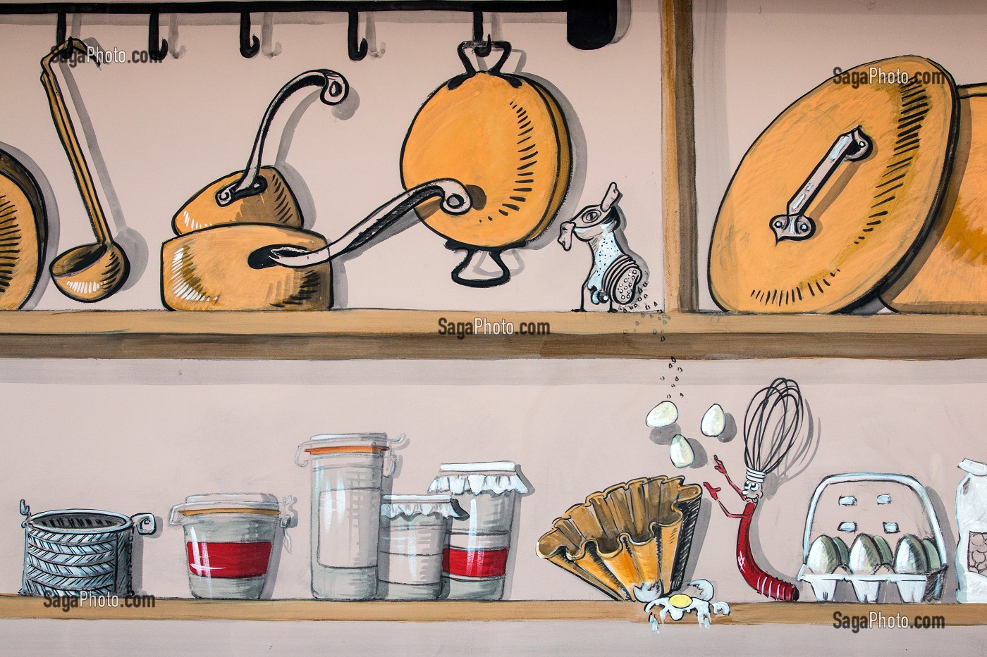 FRESQUES DE PATRICK VIETTE, ATELIER DE CUISINE DU 11, COURS GABRIEL TENU PAR LE CHEF ETOILE LAURENT CLEMENT, CHARTRES (28), FRANCE 