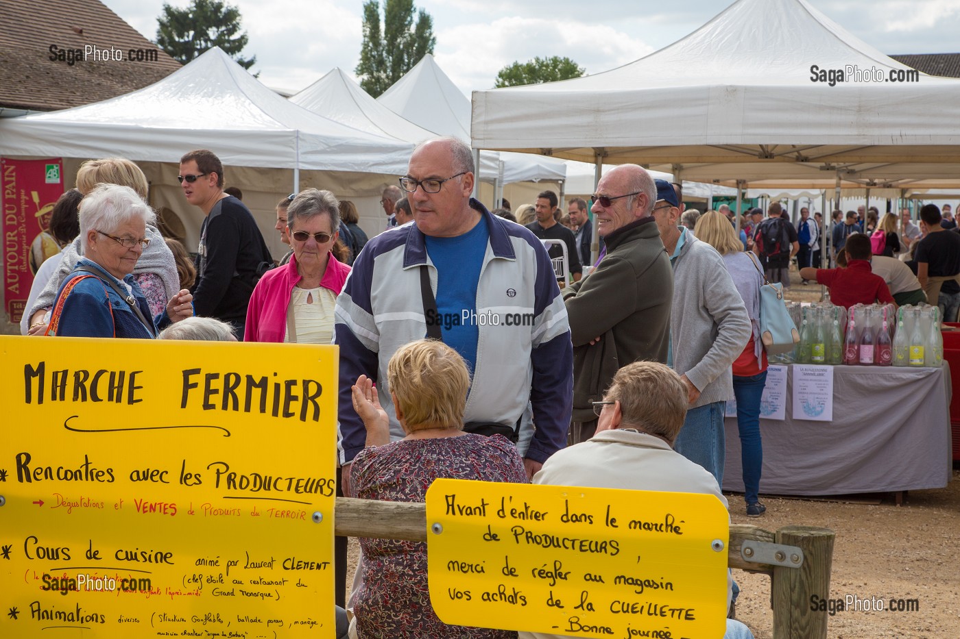 MARCHE FERMIER ET PRODUITS DE TERROIR, LA CUEILLETTE DES JARDINS D'IMBERMAIS, IMBERMAIS (28), FRANCE 